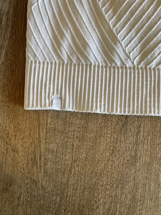Lululemon Rest Less Pullover in White - Picture 5 of 6